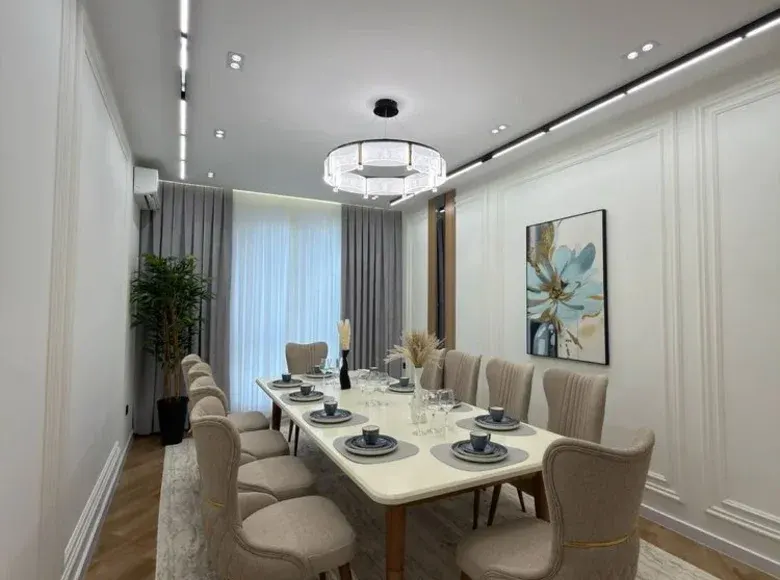 Продаётся 5-комнатная квартира, 121 м², 3/12 этаж — Шайхантахурский район