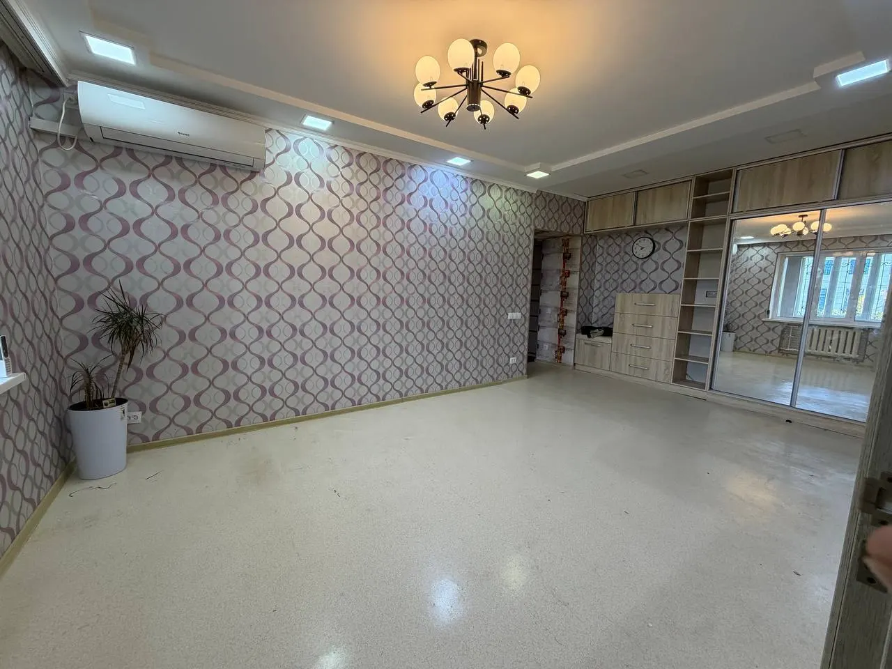 Sotiladi 3 xonali kvartira, 56 m², 4/4 qavat — Yakkasaroy tumani