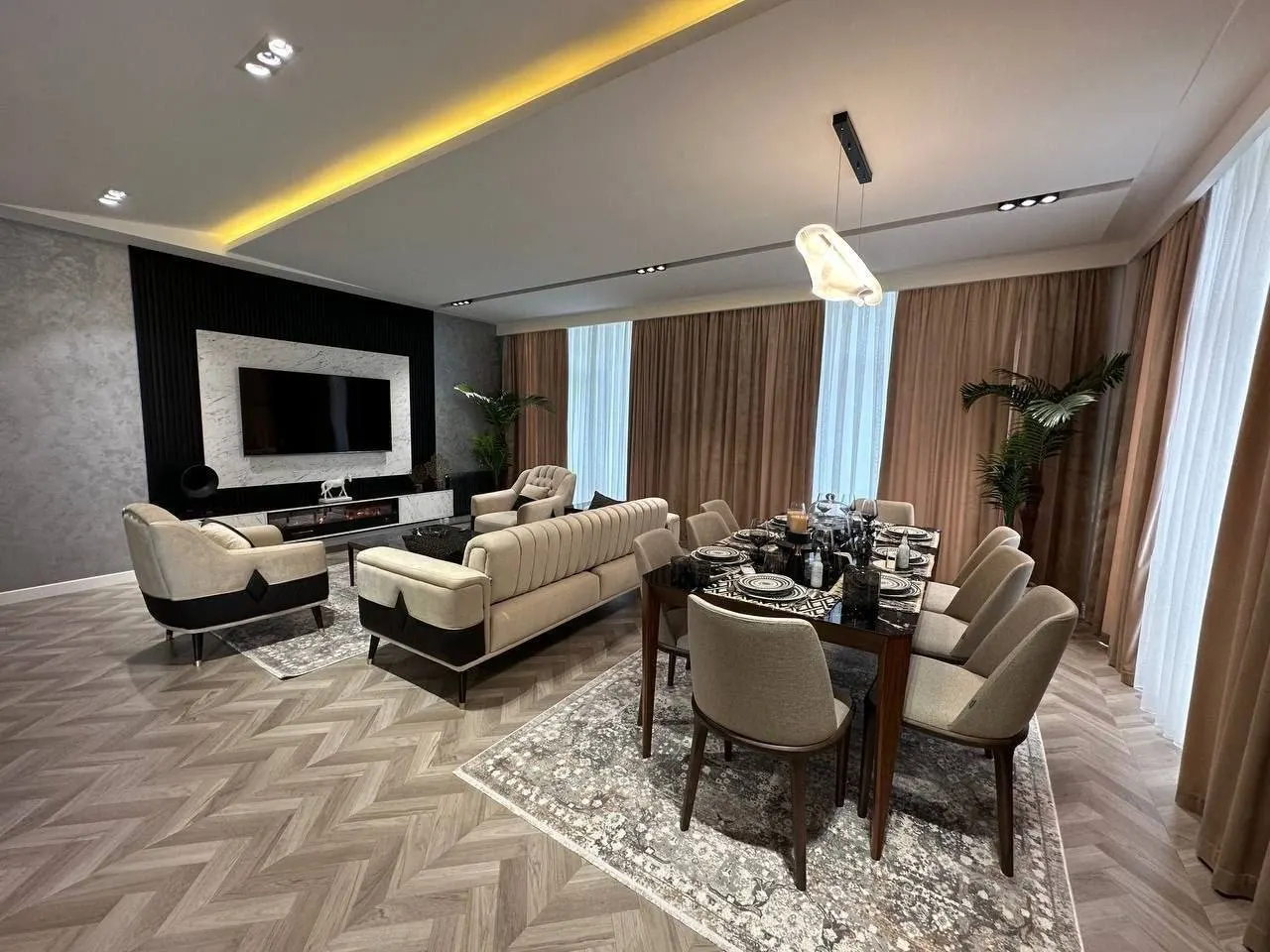 Сотилади 4 хонали квартира, 160 м², 2/10 қават — Мирзо Улуғбек тумани