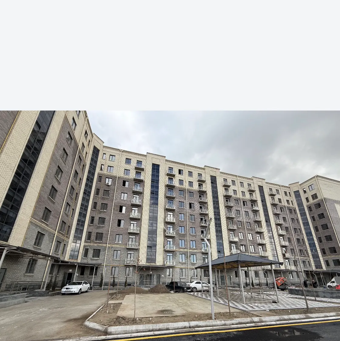 Сотилади 2 хонали квартира, 61 м², 1/9 қават — Янгиҳаёт тумани
