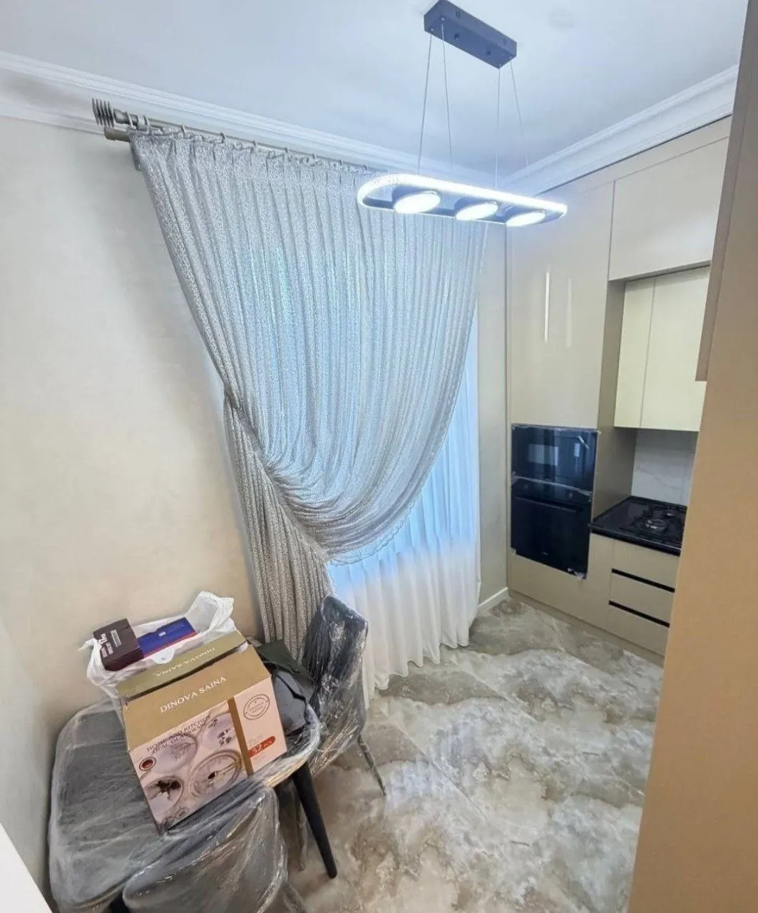 Sotiladi 2 xonali kvartira, 72 m², 3/4 qavat — Yakkasaroy tumani