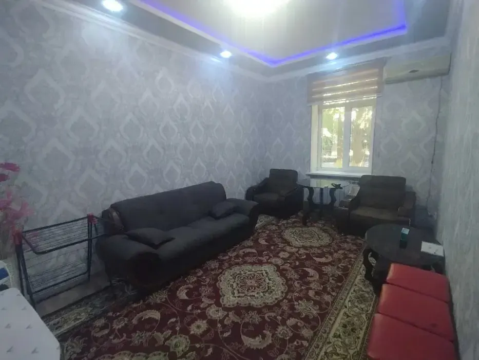 Ижарага берилади 2 хонали квартира, 50 м², 1/3 қават — Миробод тумани