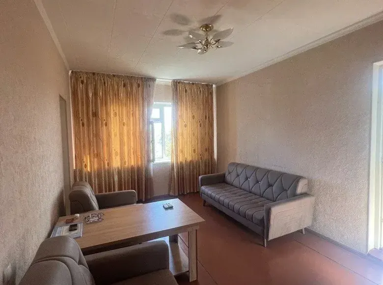 Sotiladi 1 xonali kvartira, 40 m², 3/9 qavat — Fargʻona shahri