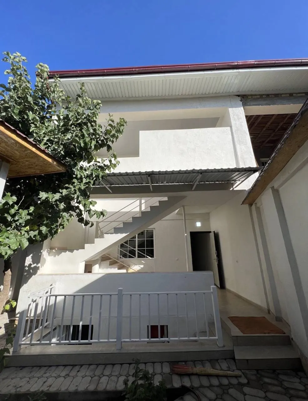 Сдаётся 5-комнатный дом, 250 м², 2/2 этаж — Юнусабадский район