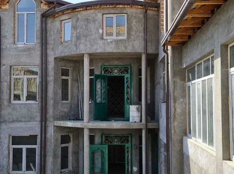 Сотилади тижорат биноси, 1600 м², 4/4 қават — Юнусобод тумани