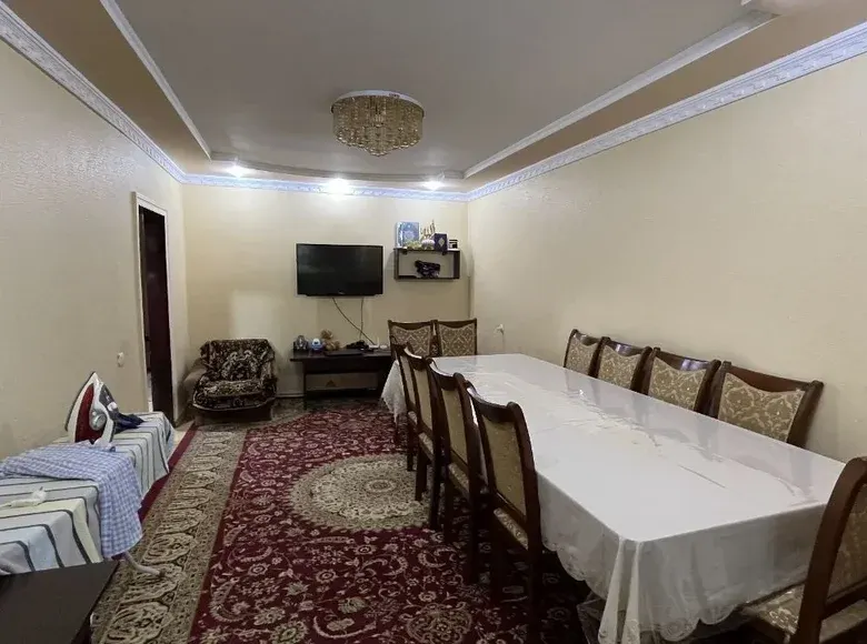 Продаётся 2-комнатная квартира, 57 м², 1/4 этаж — Ташкент