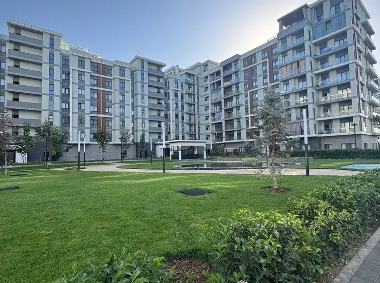 Sotiladi 3 xonali kvartira, 100 m², 3/8 qavat — Yunusobod tumani