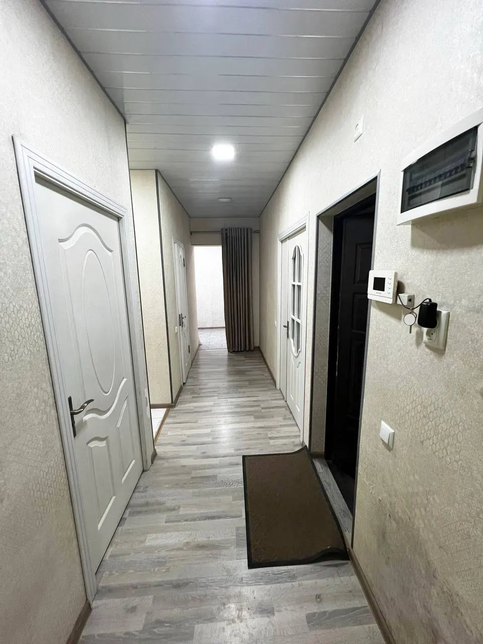 Продаётся 2-комнатная квартира, 58 м², 1/4 этаж — Юнусабадский район