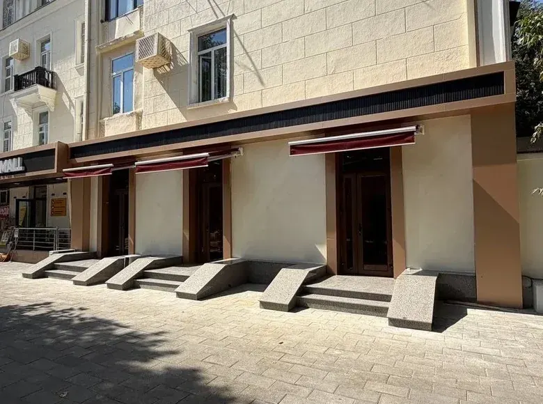 Сотилади тижорат биноси, 170 м² — Яккасарой тумани
