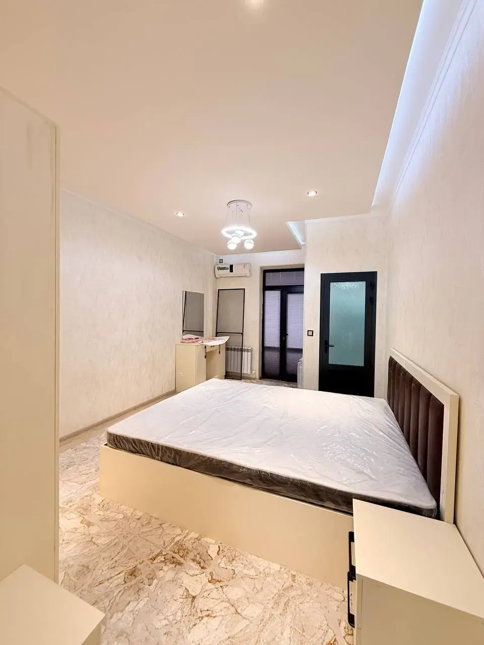 Сдаётся 4-комнатная квартира, 90 м², 2/9 этаж — Юнусабадский район