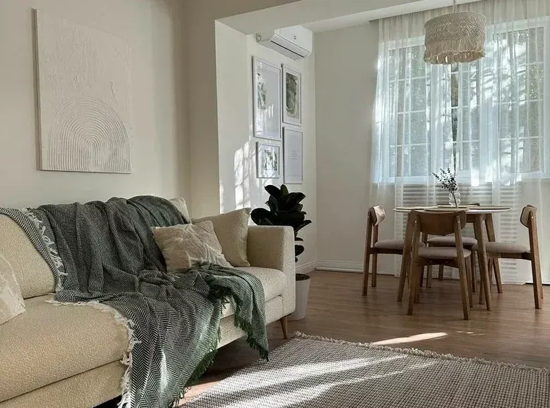 Сотилади 2 хонали квартира, 50 м², 2/4 қават — Юнусобод тумани