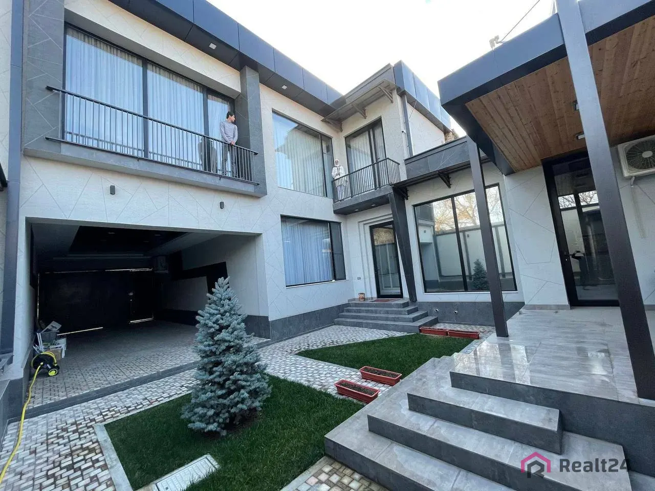Сдаётся офис, 250 м², 2.5 сот., 1/2 этаж — Мирзо-Улугбекский район