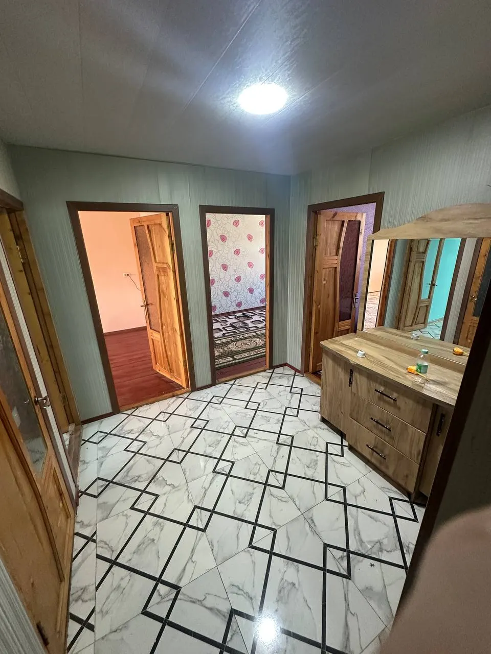 Сотилади 3 хонали квартира, 64 м², 2/2 қават — Яшнобод тумани