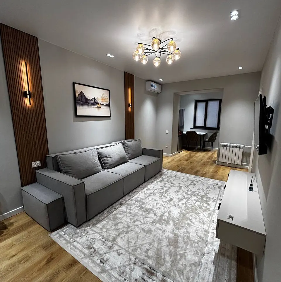 Sotiladi 3 xonali kvartira, 56 m², 2/4 qavat — Shayxontohur tumani