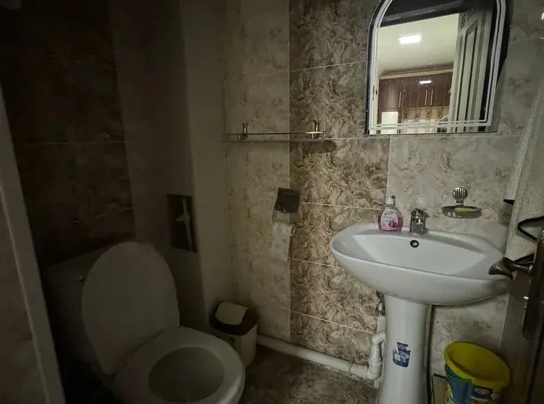 Продаётся 2-комнатная квартира, 65 м², 2/4 этаж — Фергана