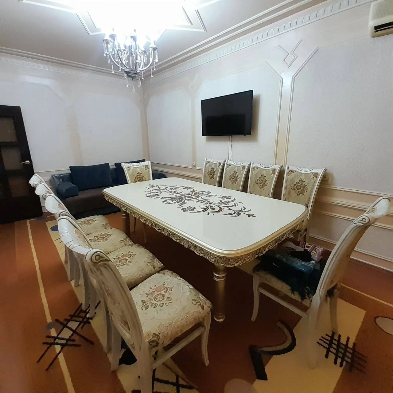 Продаётся 3-комнатная квартира, 72 м², 1/5 этаж — Алмазарский район