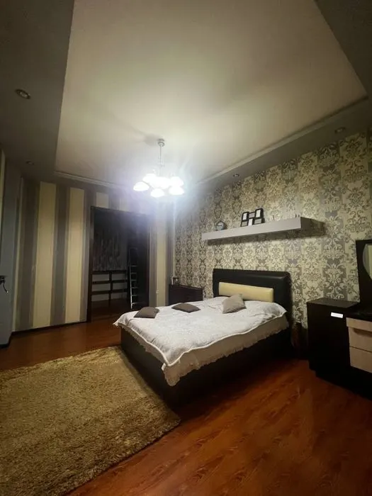Сдаётся 2-комнатная квартира, 60 м², 3/4 этаж — Шайхантахурский район