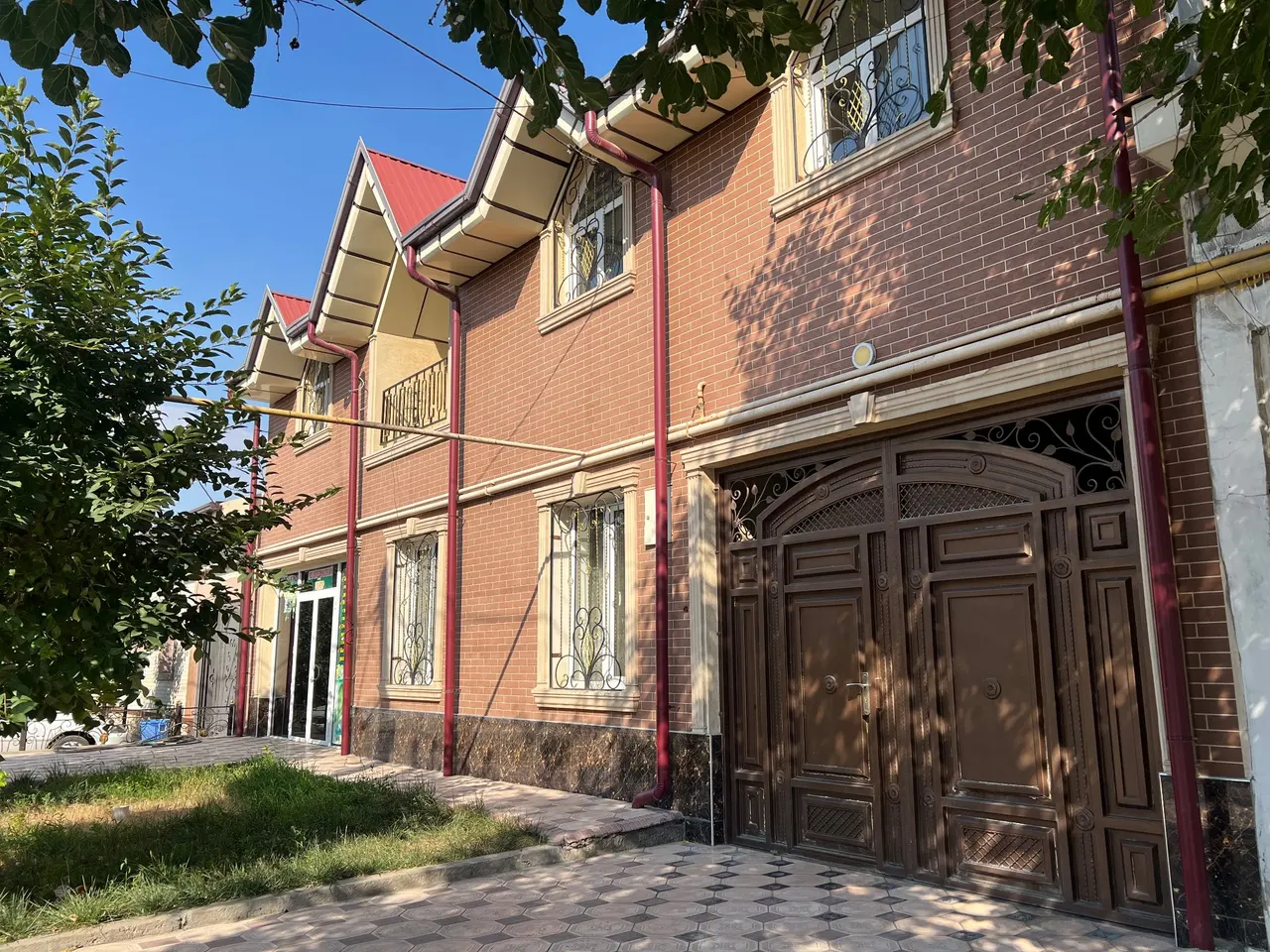 Sotiladi 7 xonali hovli uy, 3.7 sotix — Sergeli tumani