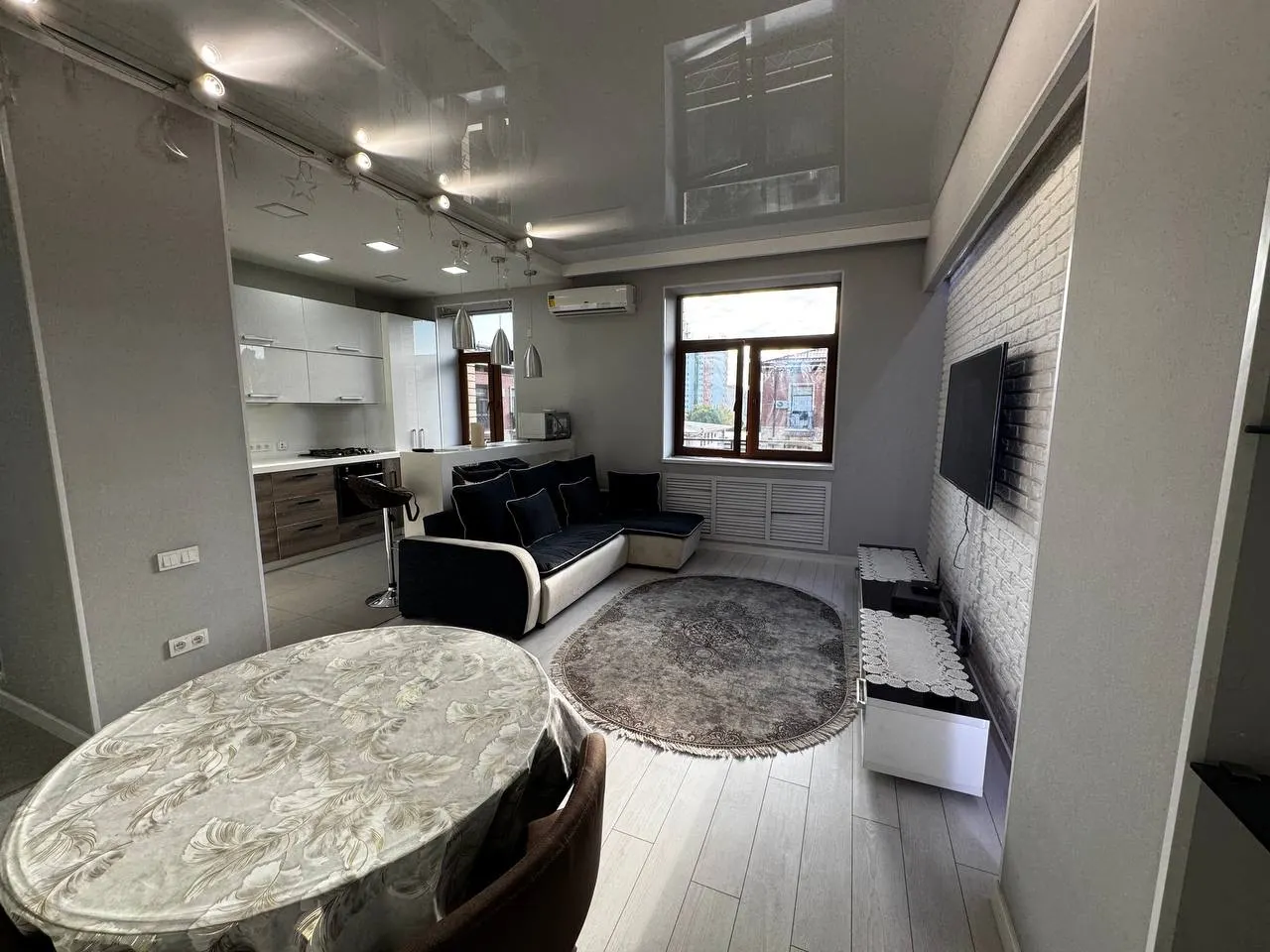 Сдаётся 4-комнатная квартира, 100 м², 5/5 этаж — Сергелийский район