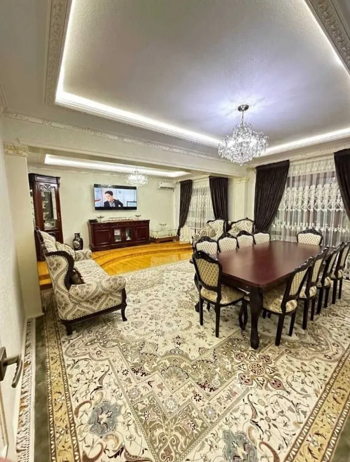 Sotiladi 5 xonali kvartira, 117 m², 7/9 qavat — Mirobod tumani