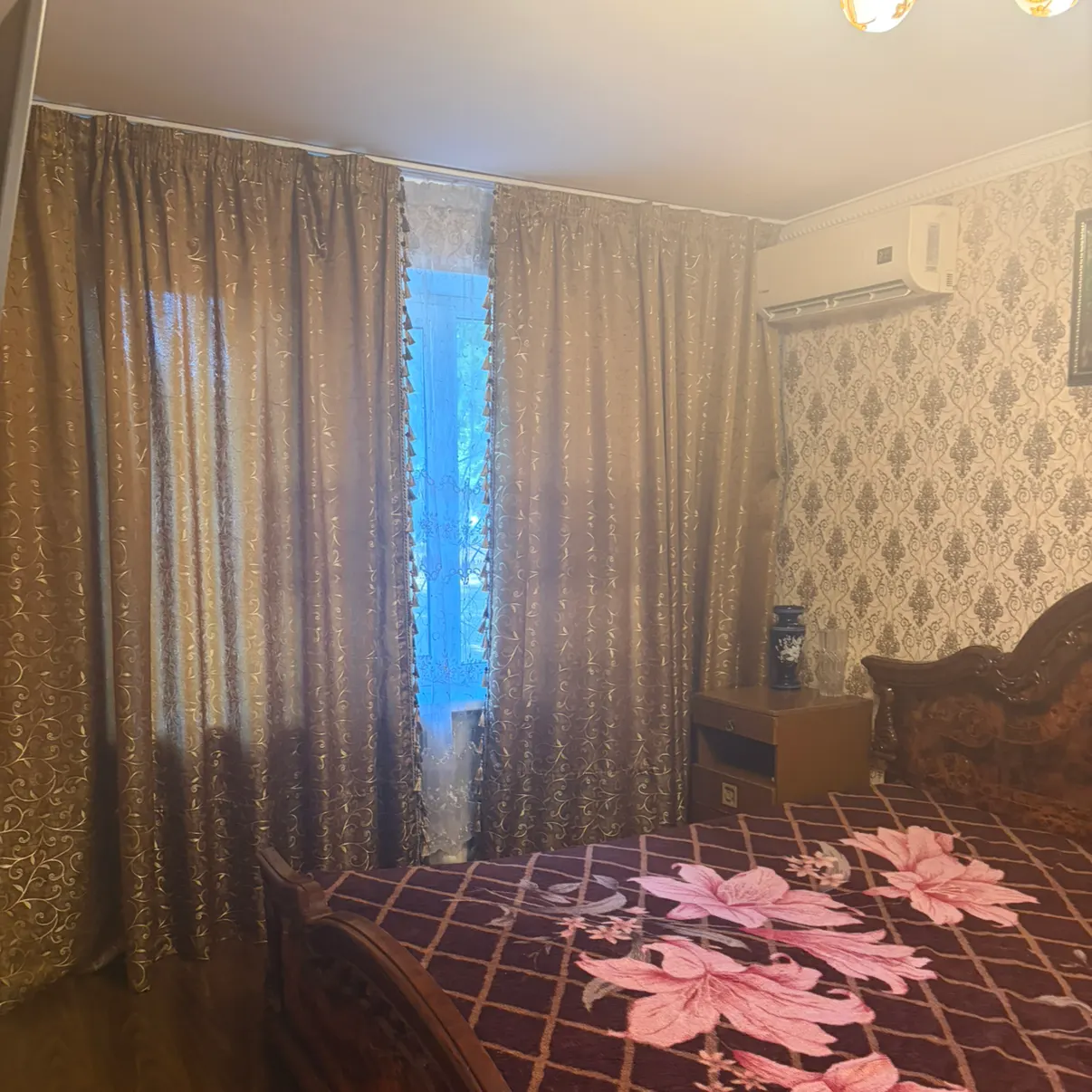 Ижарага берилади 2 хонали квартира, 42 м², 1/4 қават — Яккасарой тумани