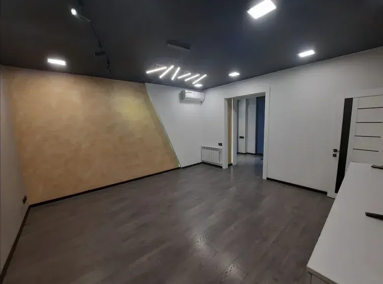 Ижарага берилади тижорат биноси, 162 м² — Миробод тумани
