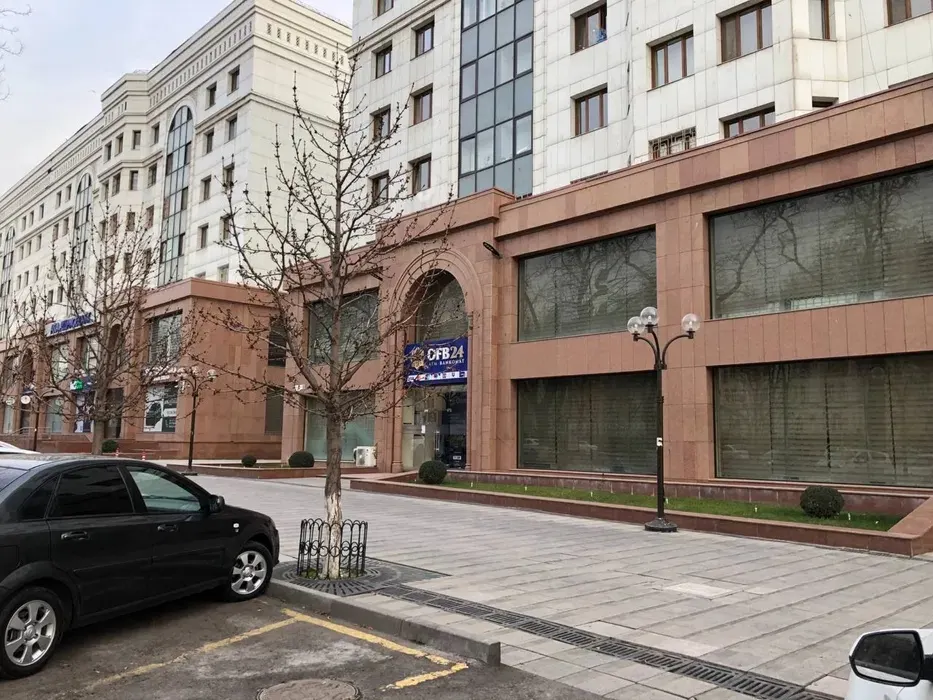 Сдаётся 3-комнатная квартира, 108 м², 2/7 этаж — Шайхантахурский район