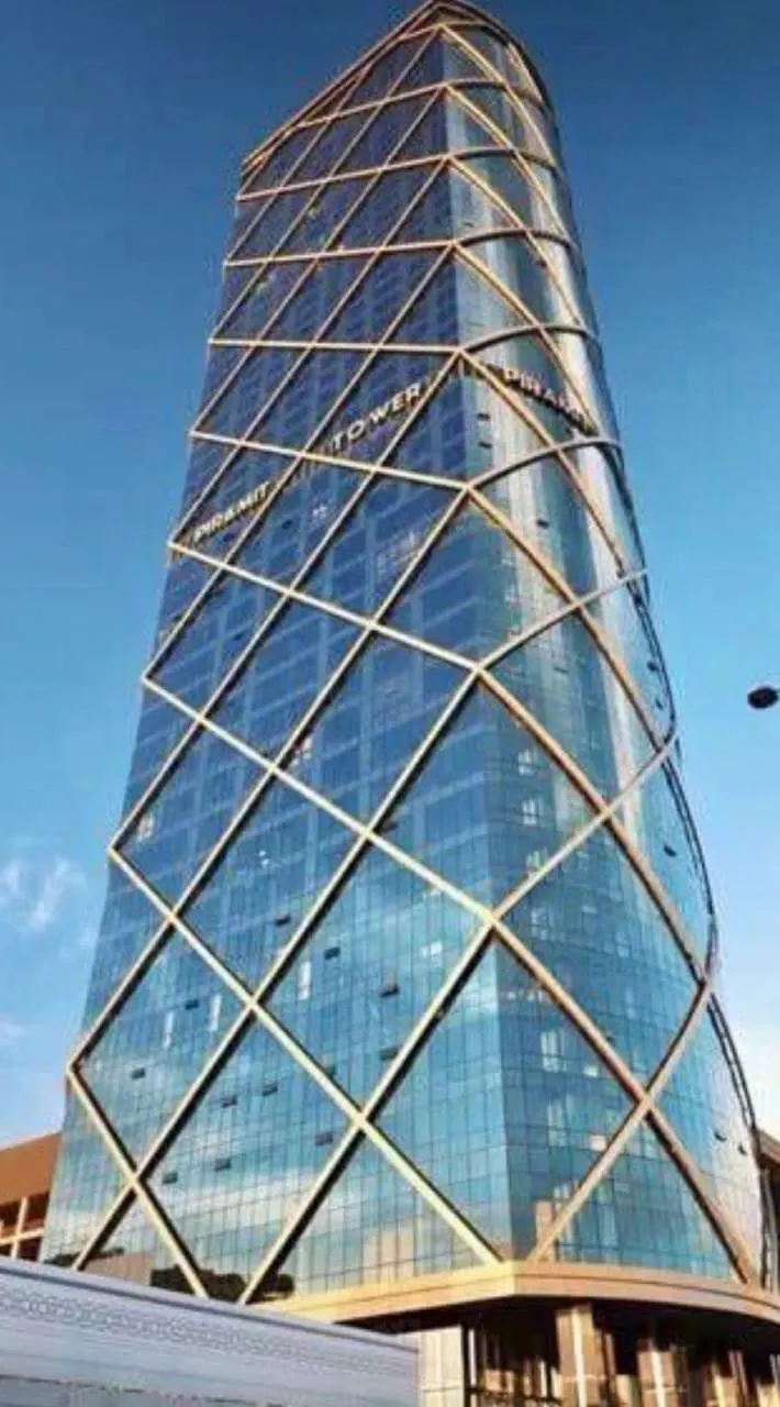Sotiladi 2 xonali kvartira, 56 m², 35/48 qavat — Yakkasaroy tumani