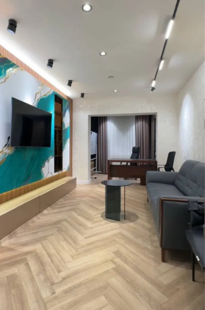 Продаётся 3-комнатная квартира, 71 м², 1/4 этаж — Шайхантахурский район