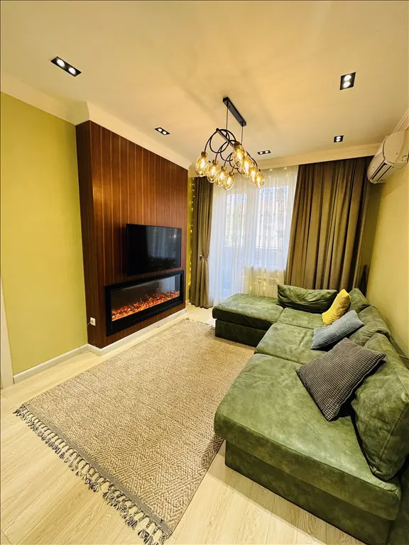 Сдаётся 3-комнатная квартира, 100 м², 2/6 этаж — Яккасарайский район