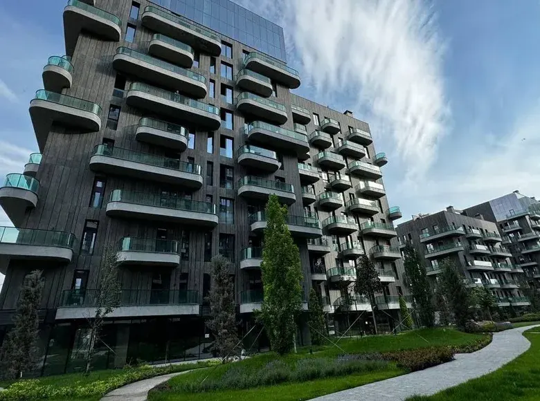 Сотилади 5 хонали квартира, 296 м², 7/7 қават — Миробод тумани