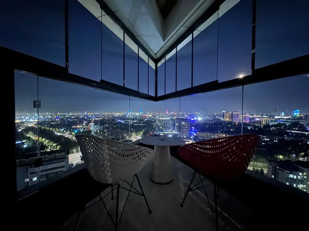 Продаётся 4-комнатная квартира, 115 м², 24/25 этаж — Мирзо-Улугбекский район