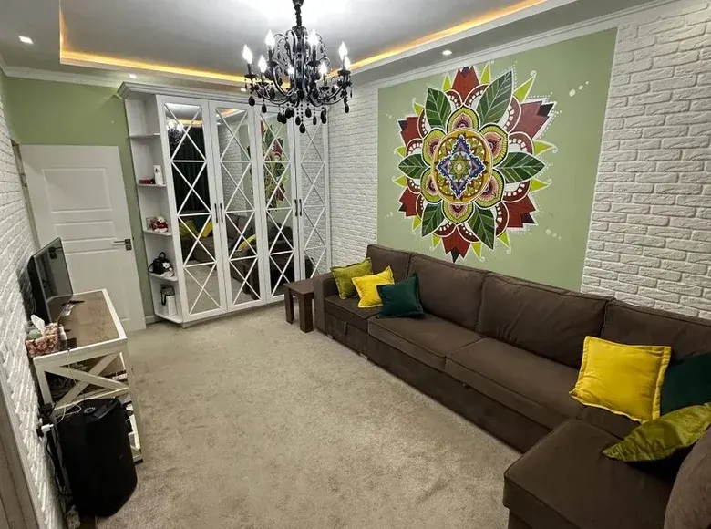 Продаётся 1-комнатная квартира, 42 м², 4/4 этаж — Мирзо-Улугбекский район