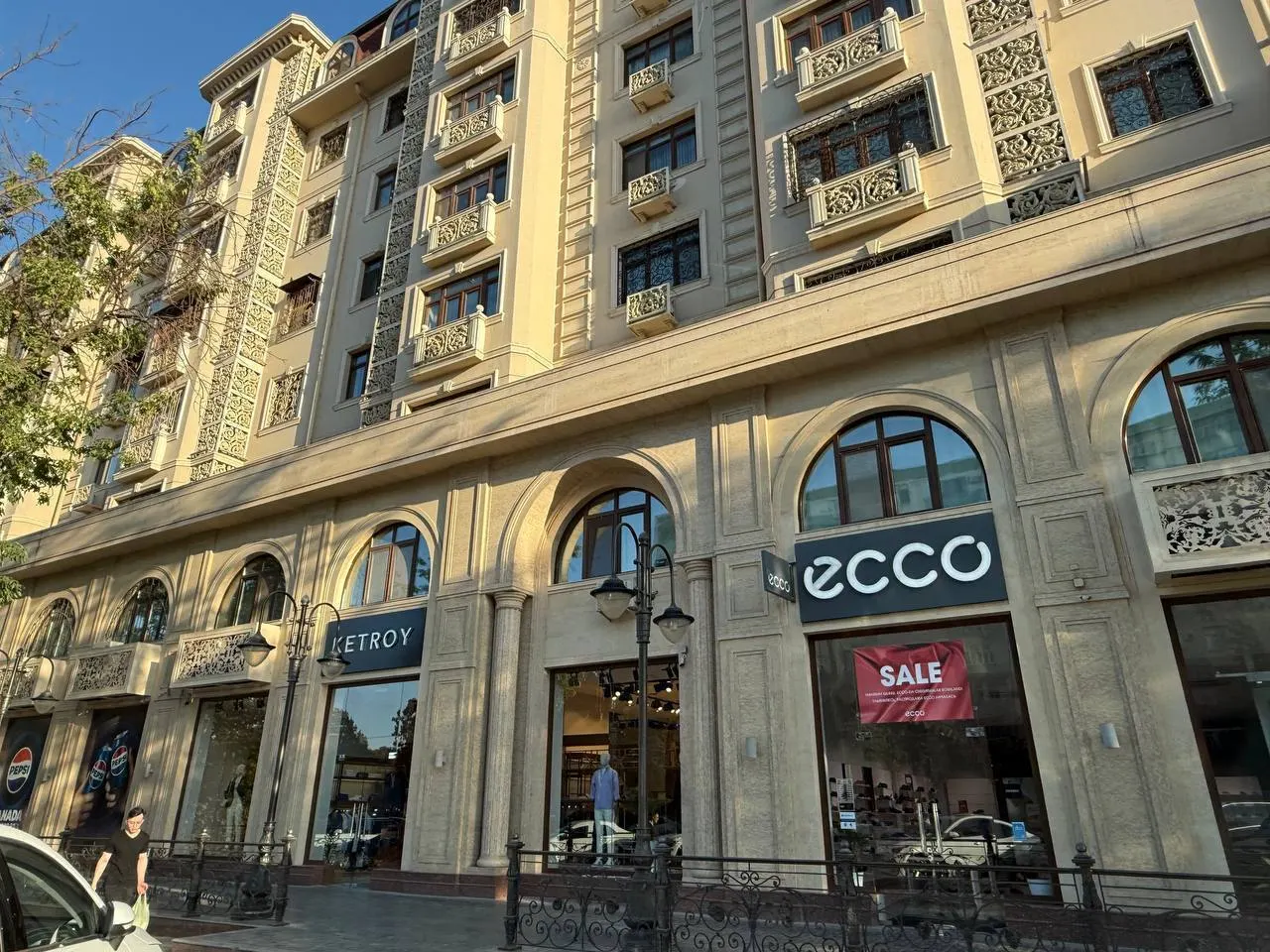 Продаётся коммерческое помещение, 360 м², 1/2 этаж — Мирзо-Улугбекский район