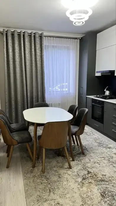 Сдаётся 2-комнатная квартира, 65 м², 1/16 этаж — Шайхантахурский район