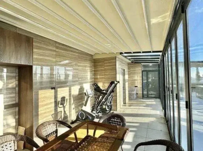 Сдаётся 4-комнатная квартира, 230 м² — Мирабадский район