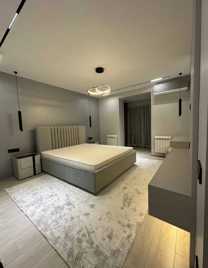Сдаётся 3-комнатная квартира, 92 м², 4/4 этаж — Мирабадский район