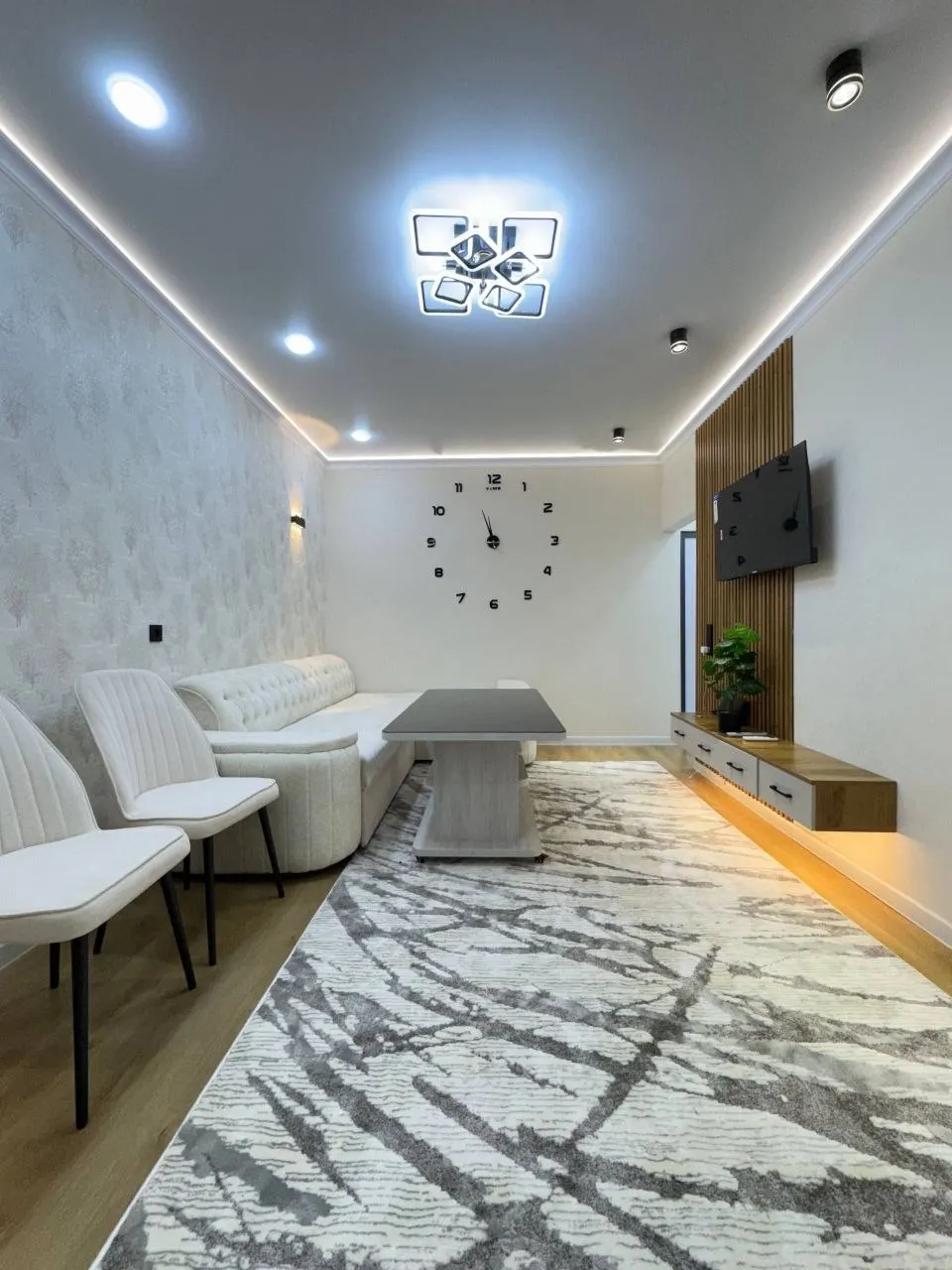 Сдаётся 1-комнатная квартира, 40 м², 3/4 этаж — Учтепинский район