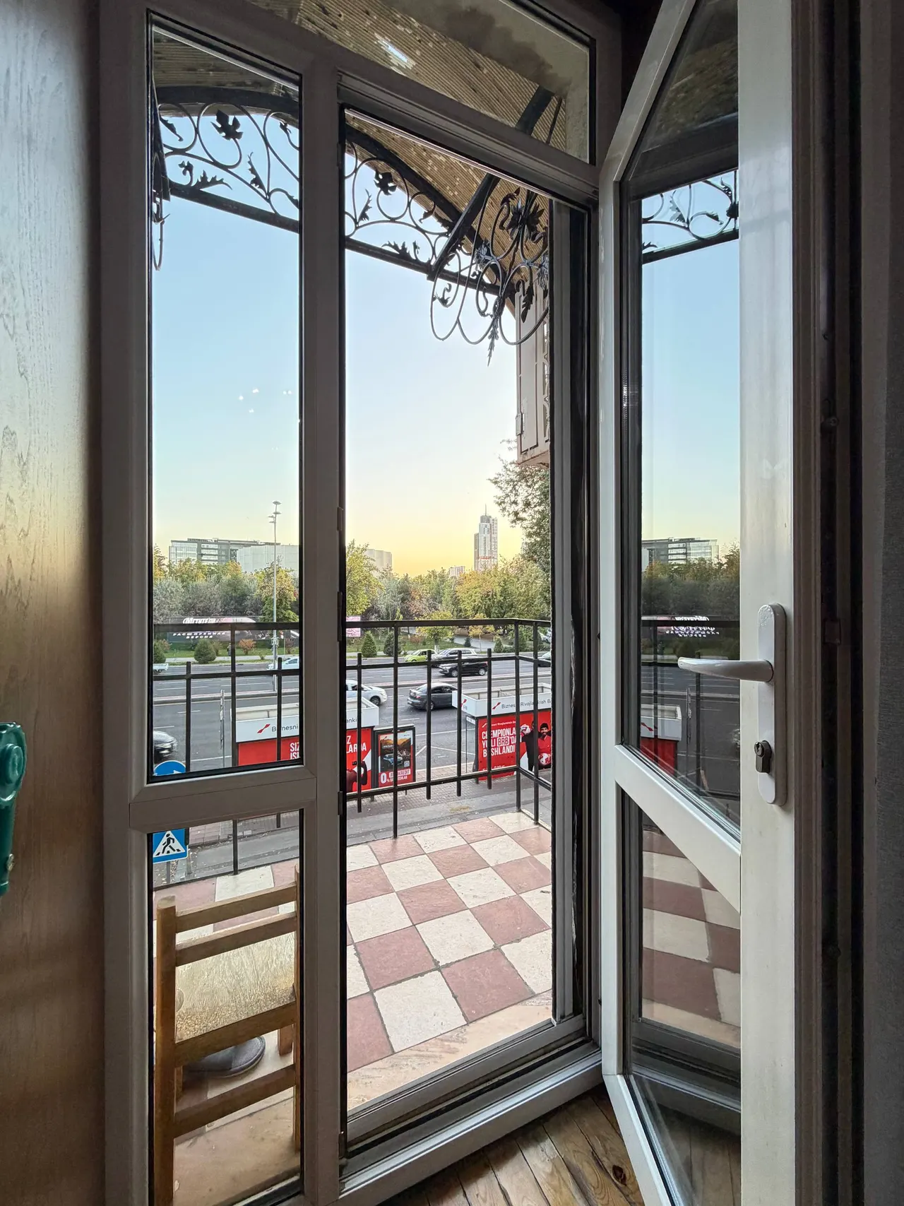 Сотилади 2 хонали квартира, 52 м², 2/3 қават — Шайхонтоҳур тумани