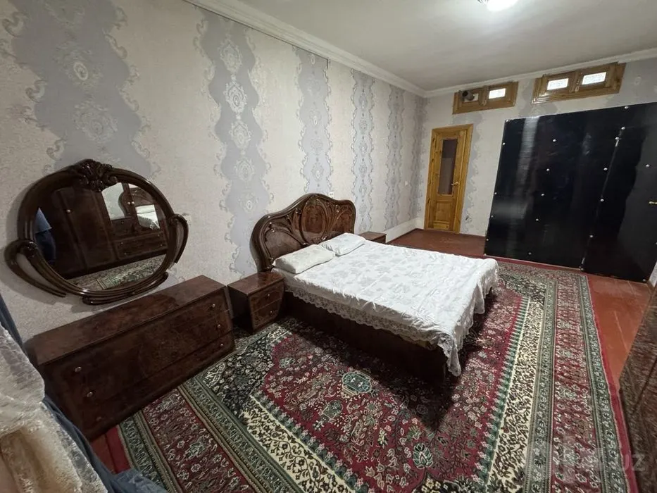 Ijaraga beriladi 7 xonali kvartira, 200 m², 1/1 qavat — Samarqand shahri