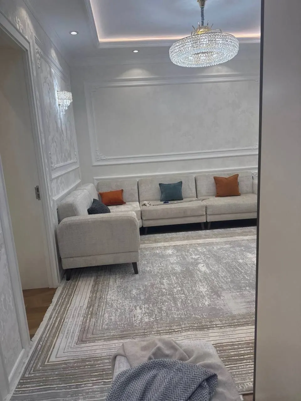 Сдаётся 2-комнатная квартира, 70 м², 8/10 этаж — Яккасарайский район