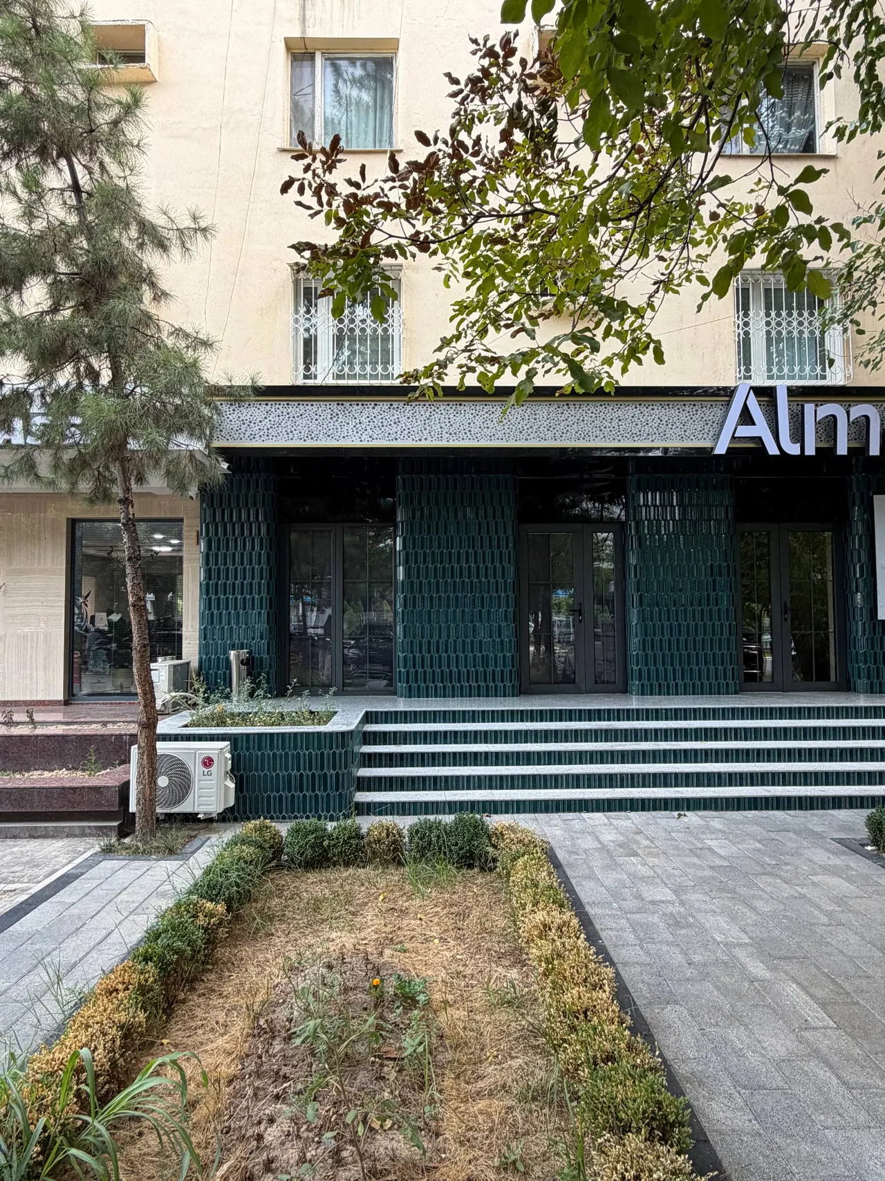 Сотилади тижорат биноси, 50 м² — Юнусобод тумани