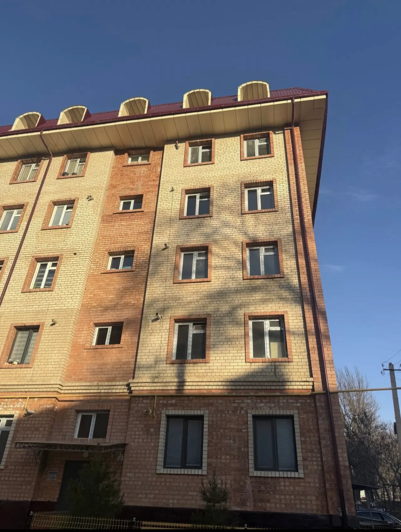 Сотилади 6 хонали квартира, 140 м², 5/6 қават — Бўстонлиқ тумани