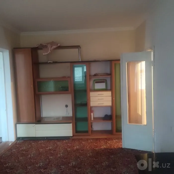 Сдаётся 1-комнатная квартира, 41 м², 1/5 этаж — Яшнабадский район