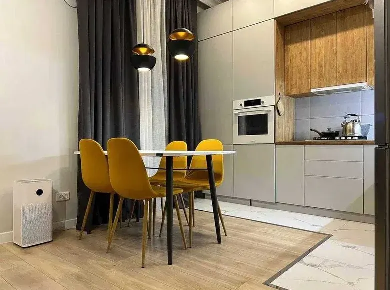 Сотилади 3 хонали квартира, 90 м², 9/10 қават — Яккасарой тумани