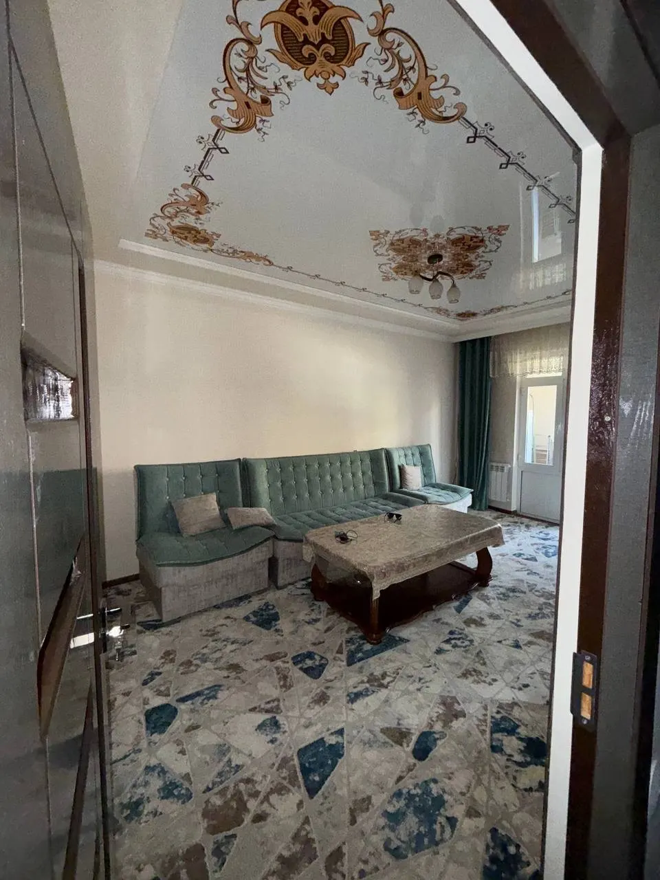Сдаётся 2-комнатная квартира, 55 м², 1/4 этаж — Юнусабадский район