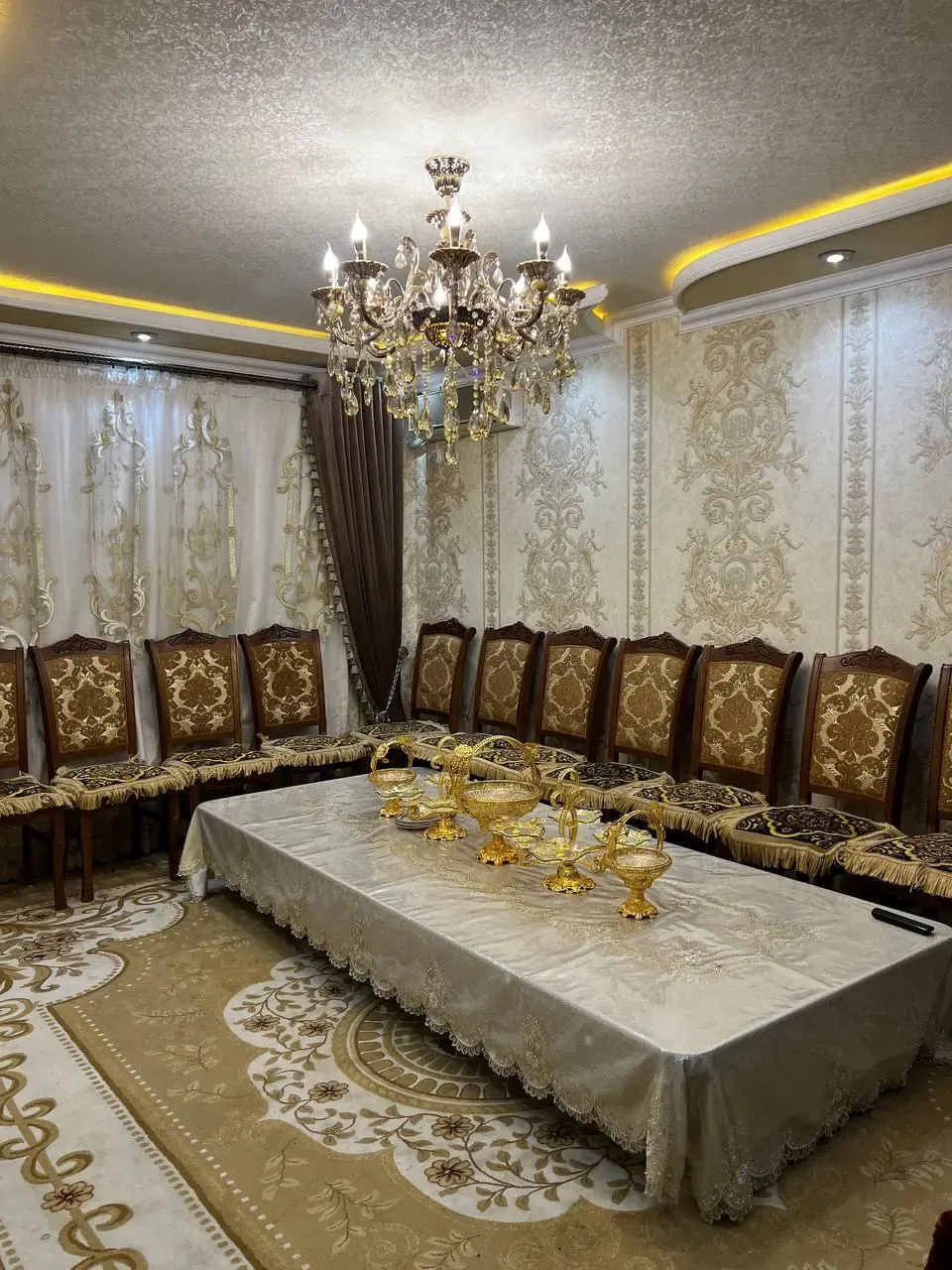 Ижарага берилади 3 хонали квартира, 100 м², 3/6 қават — Олмазор тумани