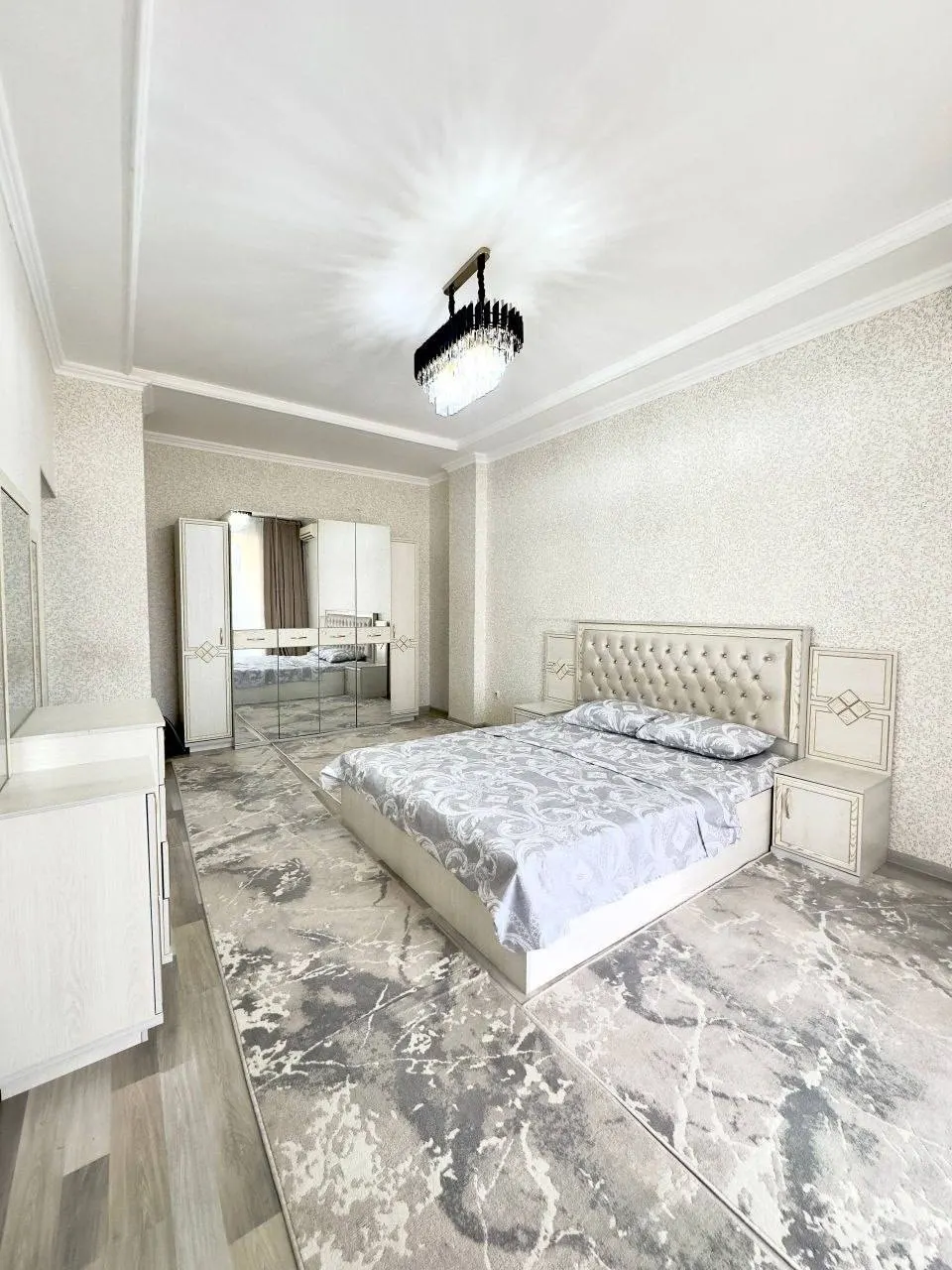 Продаётся 2-комнатная квартира, 55 м², 9/10 этаж — Яккасарайский район