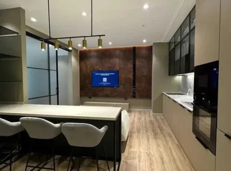 Sotiladi 3 xonali kvartira, 65 m², 11/20 qavat — Shayxontohur tumani