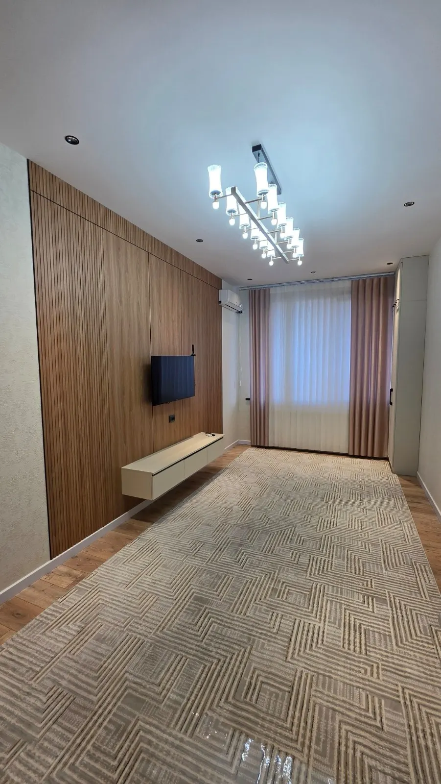 Ижарага берилади 2 хонали квартира, 45 м², 1/12 қават — Олмазор тумани